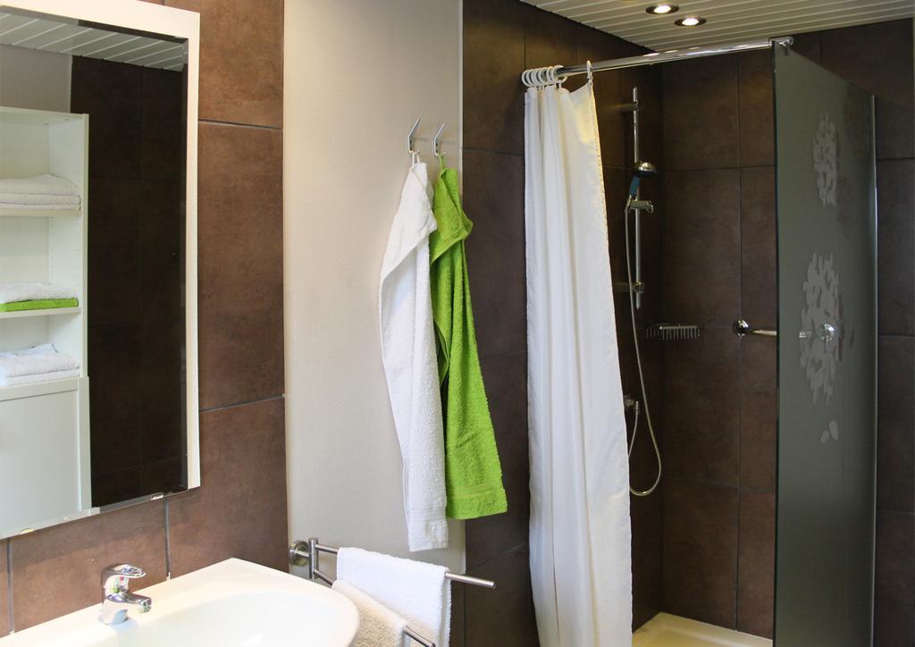 Haus Sonnenschein Apartment Wiltingen Bagian luar foto